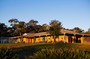 Sunset Retreat, Franklinford
